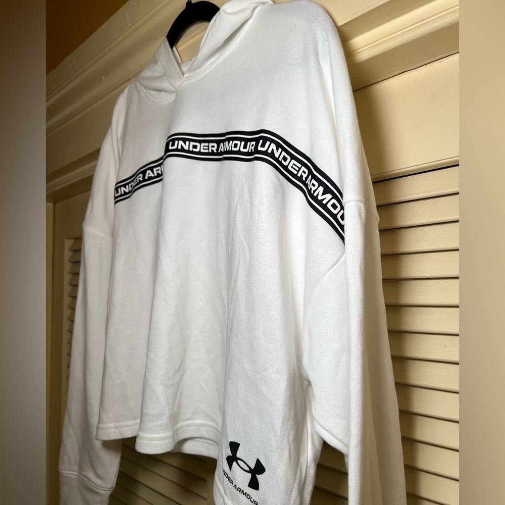 Under Armour Rival Logo Cropped Pullover Hoodie, size medium - Picture 9 of 11